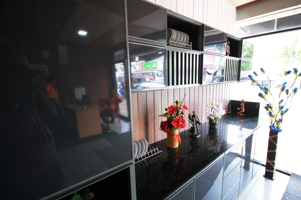 Aluminium Pantry Cupboard in Sri Lanka